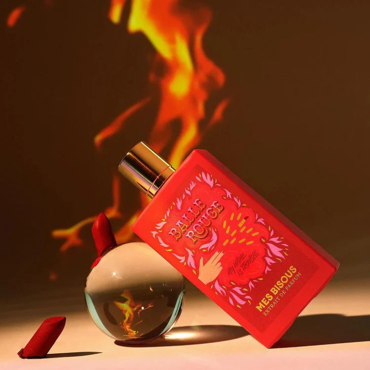 Balle Rouge Extrait de Parfum 100ml by MES BISOUS with red decorative bottle and matching box on white surface