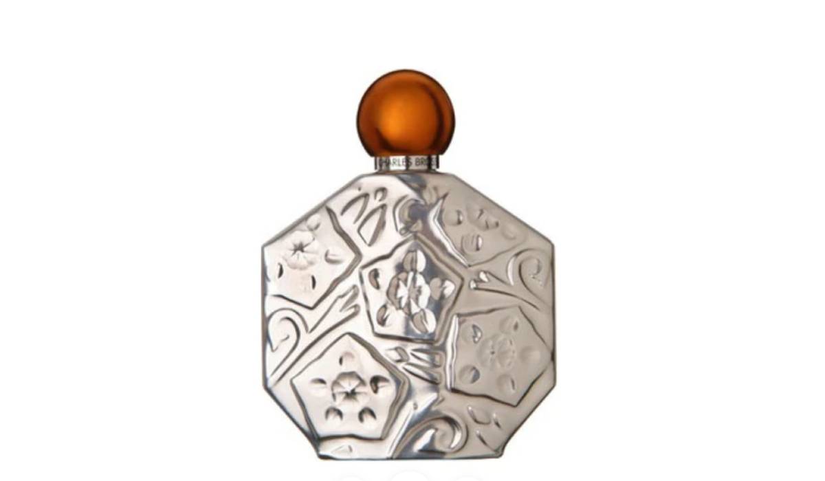 Best Perfume for Capricorn Woman 8 Scents to Find in UAE